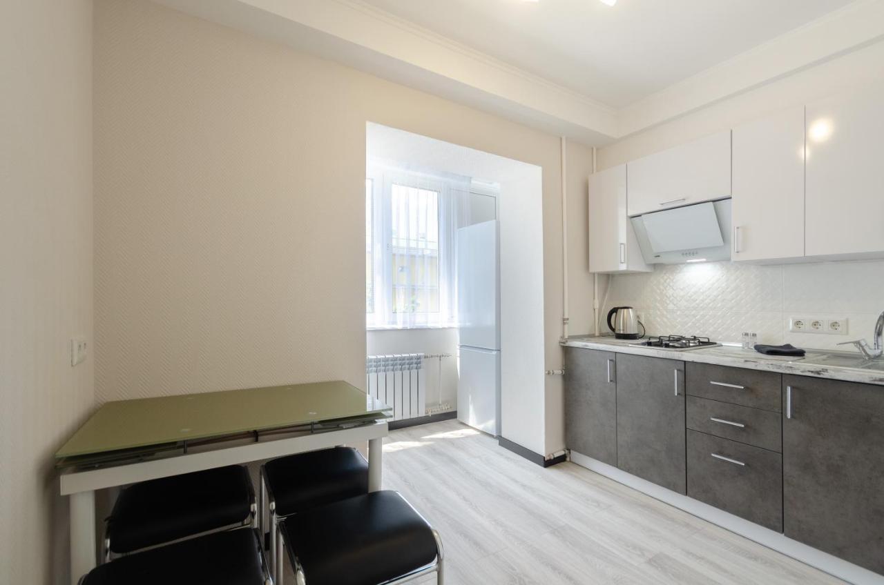 Artal Apartment On Obolonskyi Avenue 16 Киев Екстериор снимка