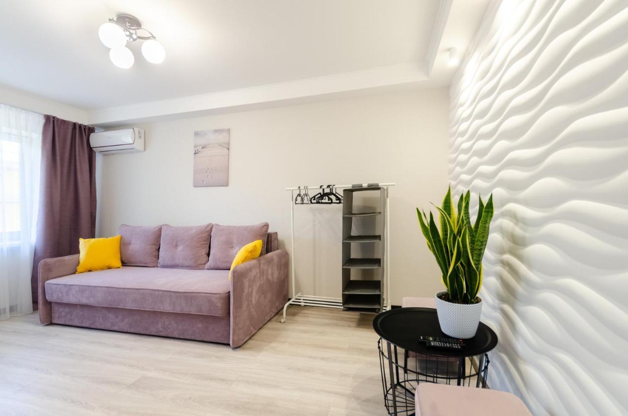 Artal Apartment On Obolonskyi Avenue 16 Киев Екстериор снимка