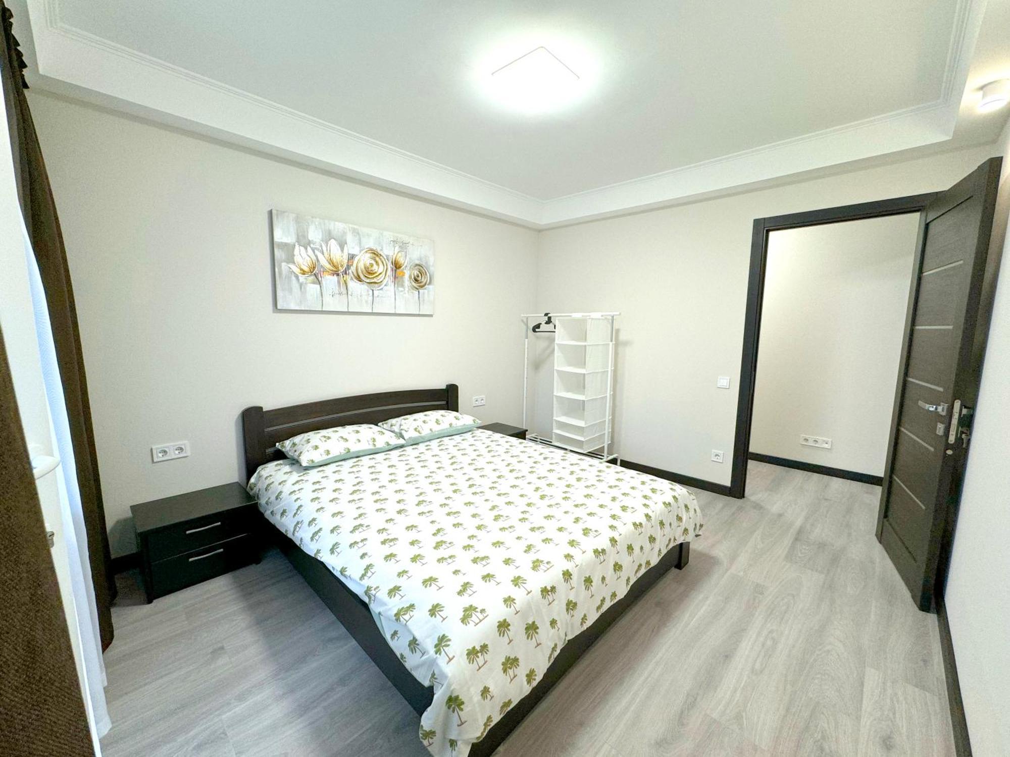 Artal Apartment On Obolonskyi Avenue 16 Киев Екстериор снимка